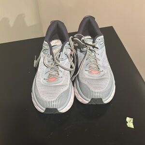 Women’s 9.5 Hoka